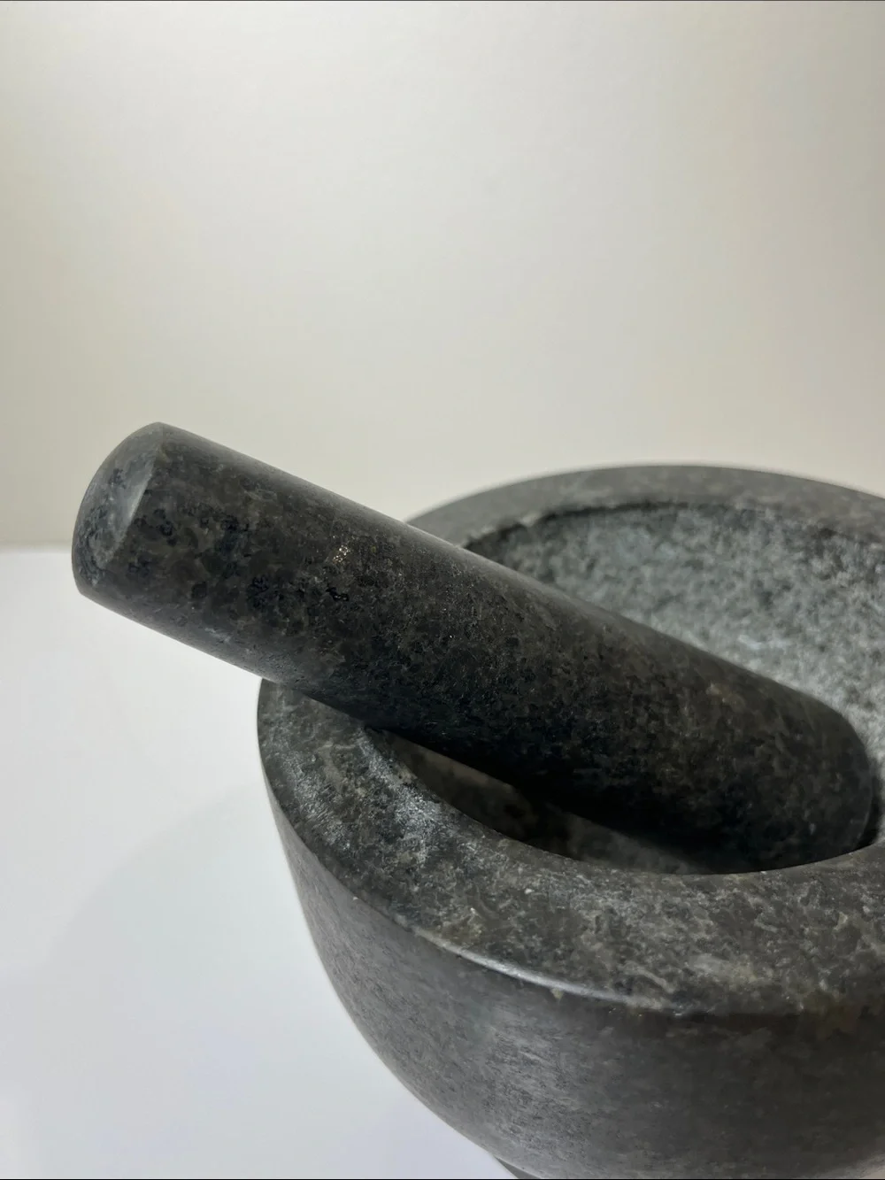 Jamie Oliver by Tefal Solid Granite Stone Mortar & Pestle 6